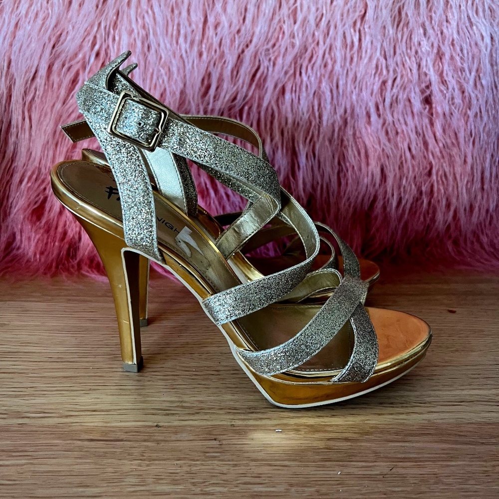 Fioni Night Gold Glitter Strappy High Heel Sandals 8 1/2